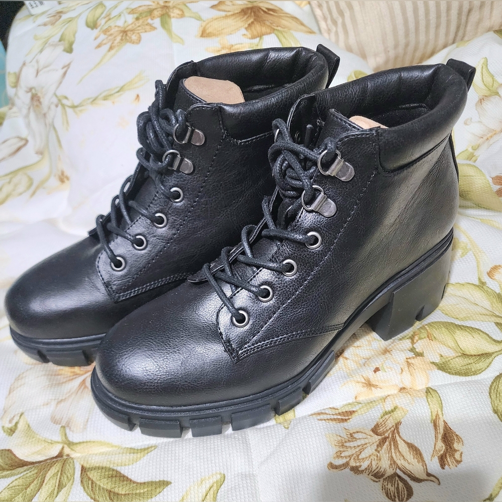 **NEW** Dirty Laundry No Doubt Black Ankle Boots SIZE 9